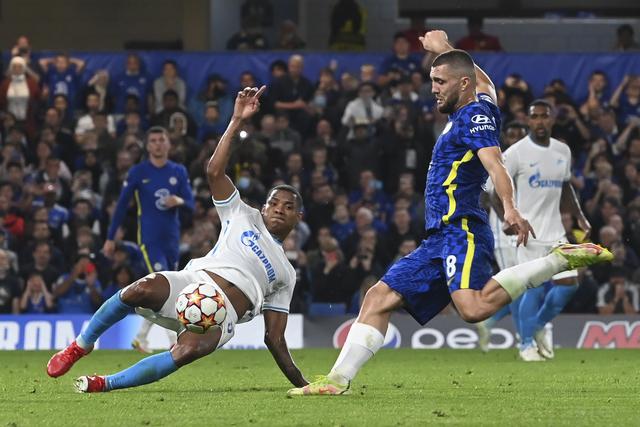 迪玛利亚社交媒体晒全家福 祝所有人2025新年快乐